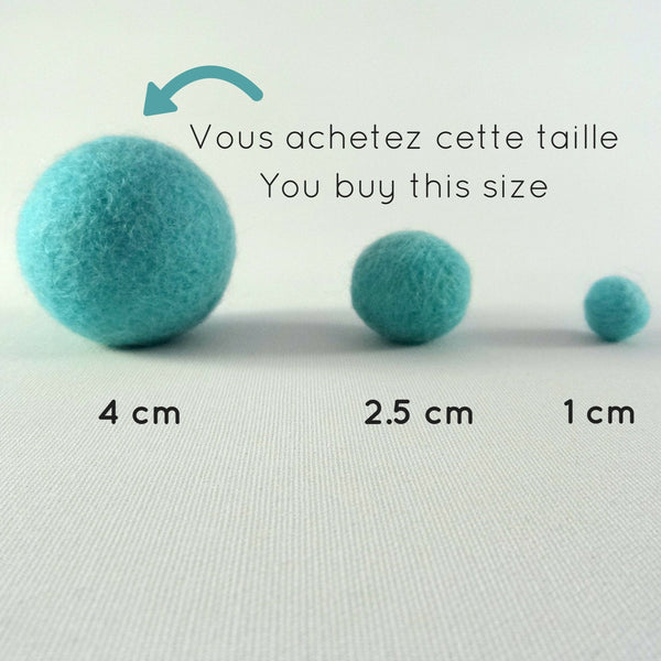 Felted wool balls - 4 cm